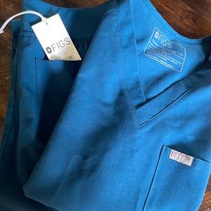 Figs scrub set XS top S bottom Caribbean blue